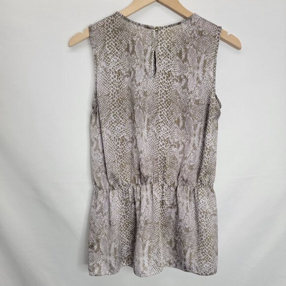 VIOLET & Claire Women's Lilac Grey Snake Print Sleeveless Top - Picture 6 of 11